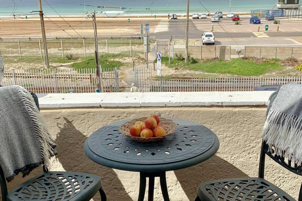 Modern Apartment With Stunning Sea Views Кейптаун Екстериор снимка